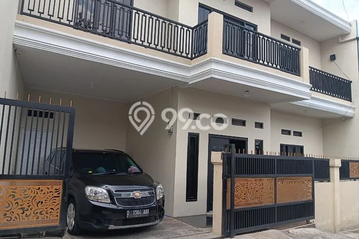 Lokasi terbaik! Rumah siap pakai dikontrakkan di Coblong LB 170m2 Lokasi terbaik! Rumah siap pakai dikontrakkan di Coblong LB 170m2
