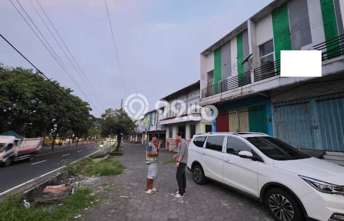 Ruko Komersial Dijual di Pandaan Pasuruan LT 100m2 & LB 180m2 Ruko Komersial Dijual di Pandaan Pasuruan LT 100m2 & LB 180m2