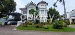 Rumah Elit LB 346m2 Siap Pakai Desain Elegan di Pakuwon City, Surabaya Rumah Elit LB 346m2 Siap Pakai Desain Elegan di Pakuwon City, Surabaya