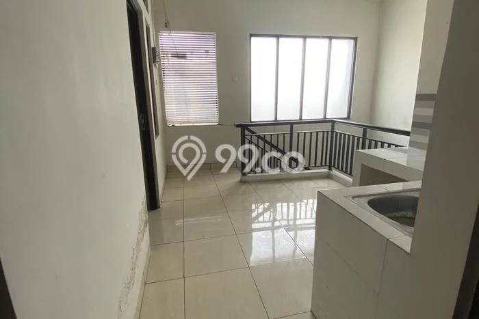 Unit Kost Dijual di Karawang Barat dengan 10 Kamar Tidur & Luas Bangunan 148m2 Unit Kost Dijual di Karawang Barat dengan 10 Kamar Tidur & Luas Bangunan 148m2