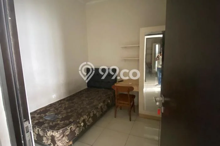 Unit Kost Dijual di Karawang Barat dengan 10 Kamar Tidur & Luas Bangunan 148m2 Unit Kost Dijual di Karawang Barat dengan 10 Kamar Tidur & Luas Bangunan 148m2