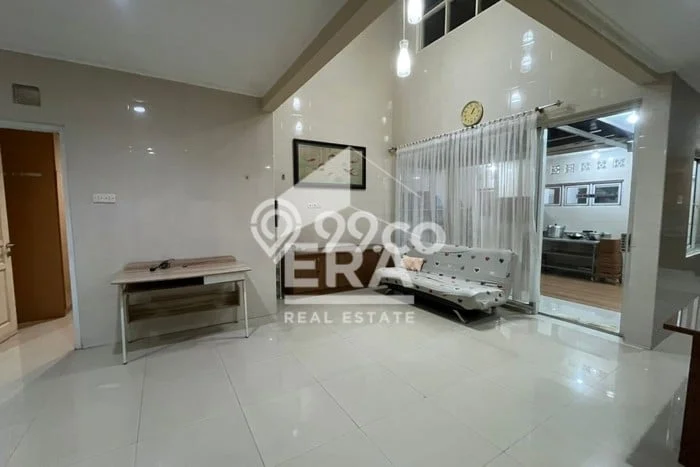 Jual Rumah Bagus Siap Huni LB 300m2 di Cikarang Selatan, Bekasi Jual Rumah Bagus Siap Huni LB 300m2 di Cikarang Selatan, Bekasi