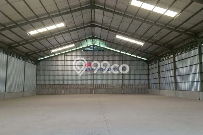 Unit Gudang disewakan di Karawang Barat Karawang dengan LT 17000m2 / LB 10000m2 Unit Gudang disewakan di Karawang Barat Karawang dengan LT 17000m2 / LB 10000m2