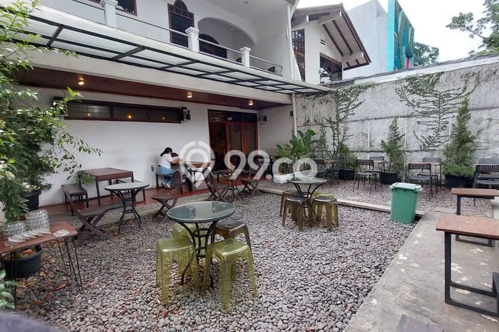 Komersial Kawasan Komersial Kawasan , Luas 300m2m², Siap Usaha Komersial Kawasan Komersial Kawasan , Luas 300m2m², Siap Usaha