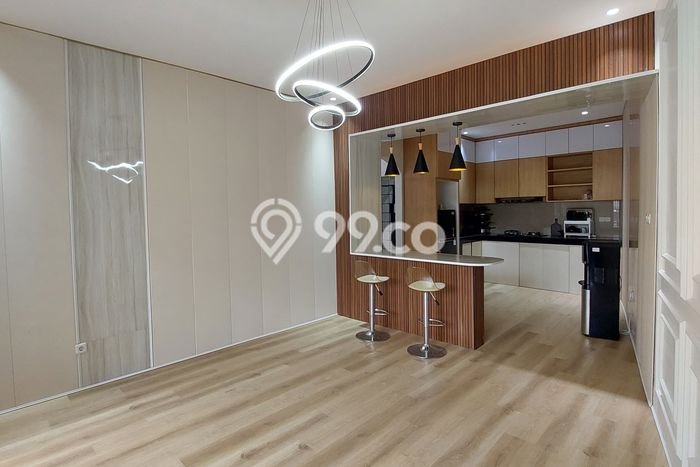 Lokasi strategis! Rumah siap huni dikontrakkan di Regol LB 255m2 Lokasi strategis! Rumah siap huni dikontrakkan di Regol LB 255m2