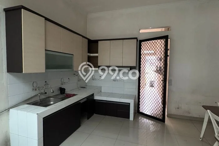 Rumah Cantik Siap Huni Di Batununggal Luas 160m2 Lokasi Strategis Rumah Cantik Siap Huni Di Batununggal Luas 160m2 Lokasi Strategis
