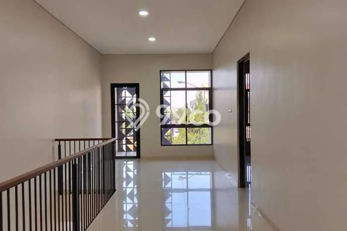 Jarang Ada! Rumah Sewa 4 Kamar Nyaman Siap Huni Singgasana Jarang Ada! Rumah Sewa 4 Kamar Nyaman Siap Huni Singgasana