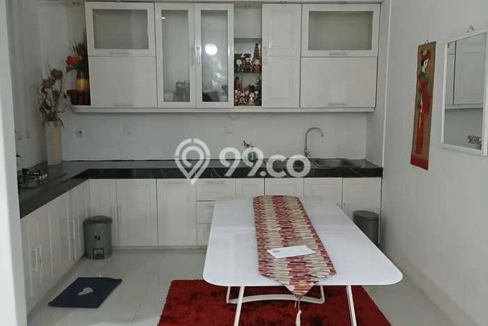 Rumah sewa siap huni 4 Kamar Tidur di Riau, Bandung Rumah sewa siap huni 4 Kamar Tidur di Riau, Bandung