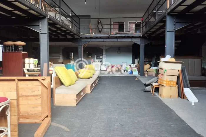 Untuk Disewa Ruko di Semarang Timur Semarang LT 450m2, LB 600m2 Untuk Disewa Ruko di Semarang Timur Semarang LT 450m2, LB 600m2