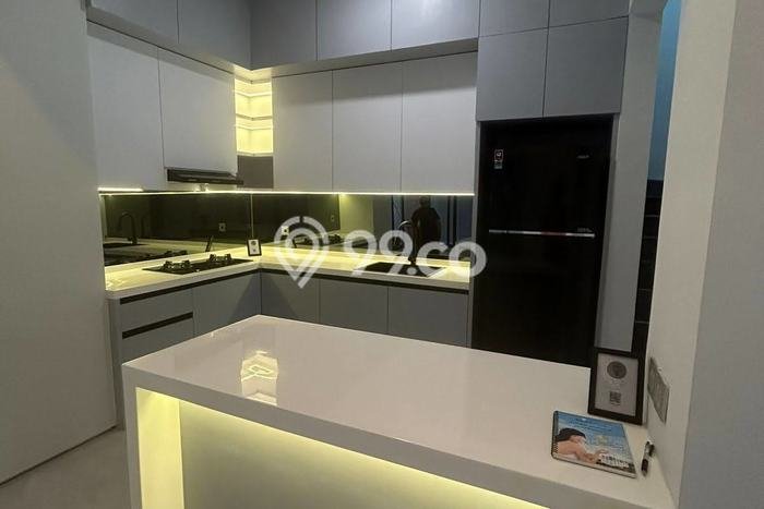 Hunian Elit LB 300m2 Siap Huni Desain Elegan di Graha, Surabaya Hunian Elit LB 300m2 Siap Huni Desain Elegan di Graha, Surabaya