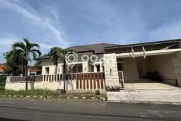 Jual Rumah Luas Megah Dengan View Eksklusif di Darmo permai, Surabaya Jual Rumah Luas Megah Dengan View Eksklusif di Darmo permai, Surabaya