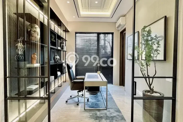 Rumah Luxury Modern Tanpa Renovasi di Citraland Surabaya Rumah Luxury Modern Tanpa Renovasi di Citraland Surabaya