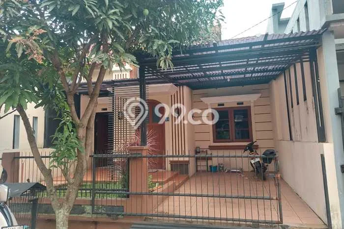 Dijual Cepat Rumah Bagus Siap Huni LB 180m2 di Cimahi Tengah, Cimahi Dijual Cepat Rumah Bagus Siap Huni LB 180m2 di Cimahi Tengah, Cimahi