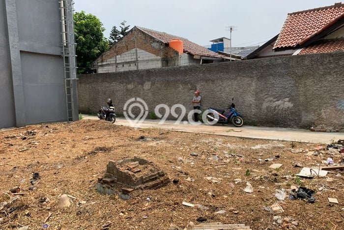 Lahan Dijual Lokasi Strategis di Jakarta Timur dengan Luas 124m2 Lahan Dijual Lokasi Strategis di Jakarta Timur dengan Luas 124m2