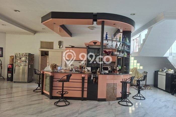 Hunian Elit LB 486m2 Siap Huni Desain Elegan di Puri Indah, Jakarta Barat Hunian Elit LB 486m2 Siap Huni Desain Elegan di Puri Indah, Jakarta Barat