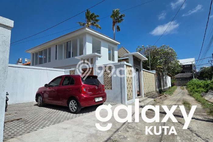 LOKASI STRATEGIS! Vila Kawasan , Luas 300m2m², Lingkungan Prima LOKASI STRATEGIS! Vila Kawasan , Luas 300m2m², Lingkungan Prima