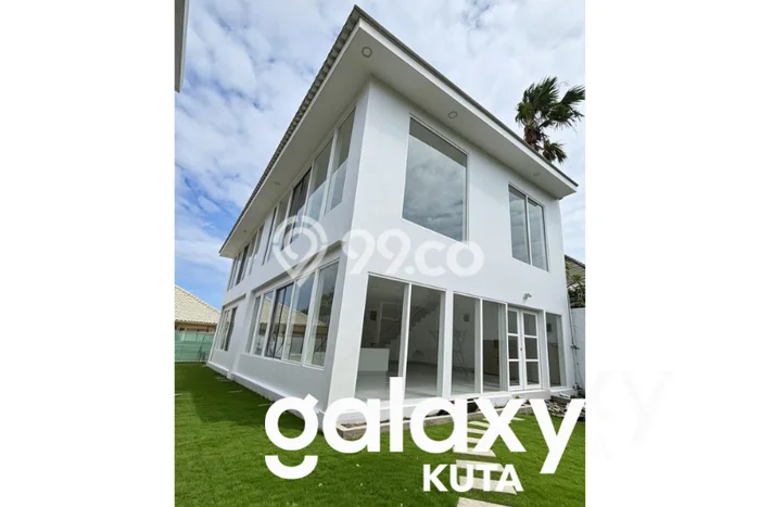 LOKASI STRATEGIS! Vila Kawasan , Luas 300m2m², Lingkungan Prima LOKASI STRATEGIS! Vila Kawasan , Luas 300m2m², Lingkungan Prima