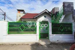 Dijual Hunian Rumah Terawat 4 KT di Cibaduyut, Bandung Dijual Hunian Rumah Terawat 4 KT di Cibaduyut, Bandung