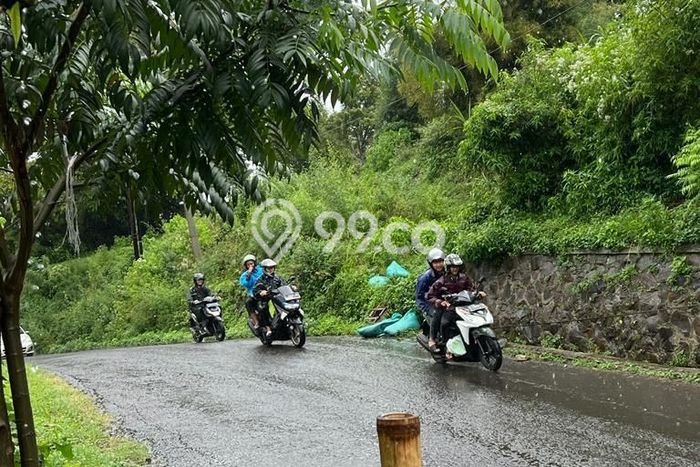 Tanah di Coblong, Bandung Luas 3025m2 Dijual Segera Tanah di Coblong, Bandung Luas 3025m2 Dijual Segera