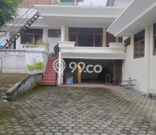 Dijual Rumah Kost di Ciumbuleuit, Bandung, 31 KT, 23 KM, Bangunan 499m2 Dijual Rumah Kost di Ciumbuleuit, Bandung, 31 KT, 23 KM, Bangunan 499m2