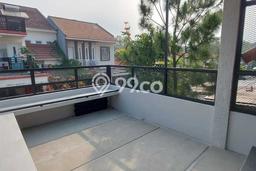 Rumah Minimalis 2 KT di Kota Baru Parahyangan Bandung Semi Furnished Rumah Minimalis 2 KT di Kota Baru Parahyangan Bandung Semi Furnished