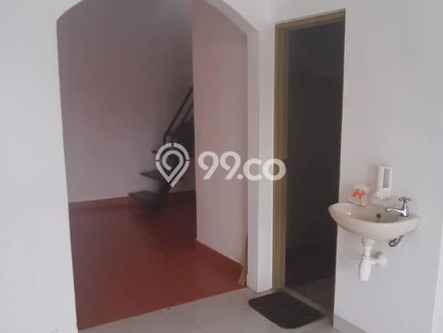 For Sale Rumah 5 Kamar Lokasi Strategis Bagus dan Strategis di Antapani For Sale Rumah 5 Kamar Lokasi Strategis Bagus dan Strategis di Antapani