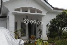 Rumah Luas Asri 5 KT Siap Pakai di Setiabudi Bandung Rumah Luas Asri 5 KT Siap Pakai di Setiabudi Bandung