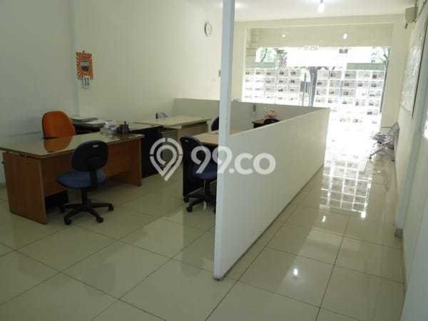 Unit Ruko Dijual di Jakarta Barat LT 71m2 & LB 126m2 Unit Ruko Dijual di Jakarta Barat LT 71m2 & LB 126m2