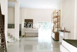 Jual Rumah Bagus Siap Huni LB 360m2 di Medan Helvetia, Medan Jual Rumah Bagus Siap Huni LB 360m2 di Medan Helvetia, Medan