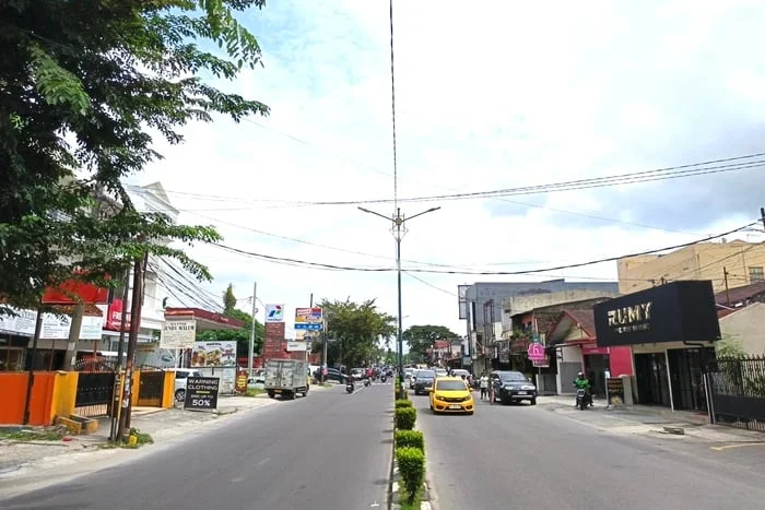 Untuk Disewa Ruko di Medan Baru Medan LT 280m2, LB 720m2 Untuk Disewa Ruko di Medan Baru Medan LT 280m2, LB 720m2