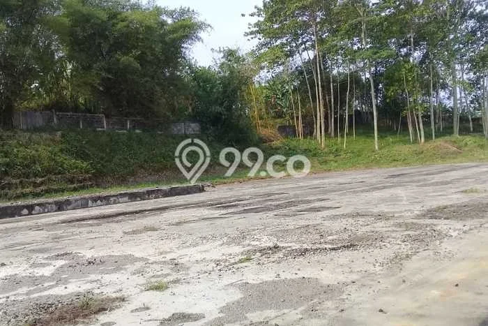 Tanah Dijual Lokasi Strategis di Sukabumi dengan Luas 20570m2 Tanah Dijual Lokasi Strategis di Sukabumi dengan Luas 20570m2