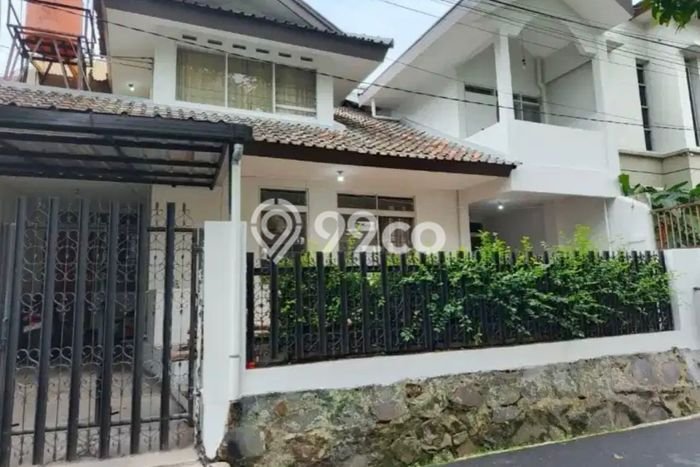 Hunian Elit LB 150m2 Siap Huni Desain Elegan di Cipaganti, Bandung Hunian Elit LB 150m2 Siap Huni Desain Elegan di Cipaganti, Bandung