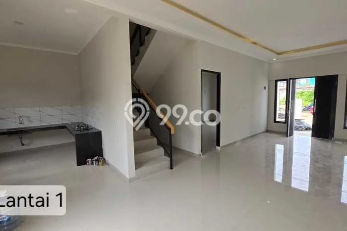 Rumah Strategis Minimalis Lb 160m2 di BSD, Tangerang Selatan Rumah Strategis Minimalis Lb 160m2 di BSD, Tangerang Selatan