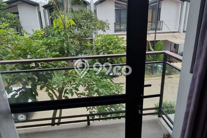 Disewakan! Rumah 3 Kamar Tidur &
2 Kamar Mandi di Lippo Karawaci, Tangerang Disewakan! Rumah 3 Kamar Tidur &
2 Kamar Mandi di Lippo Karawaci, Tangerang