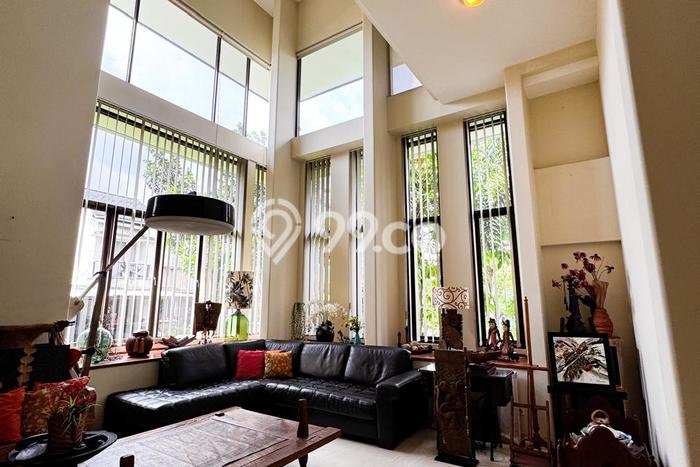 Hunian Mewah LB 500m2 Siap Huni Desain Elegan di BSD The Green, Tangerang Hunian Mewah LB 500m2 Siap Huni Desain Elegan di BSD The Green, Tangerang