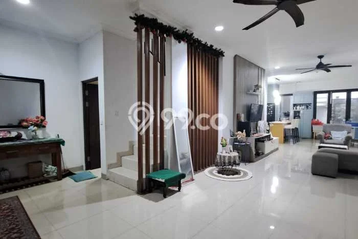Jual Rumah Eksklusif 4 KT di BSD Nusaloka, Tangerang Jual Rumah Eksklusif 4 KT di BSD Nusaloka, Tangerang