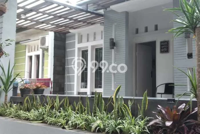 Rumah Luas Asri 2 KT Siap Pakai di Tanah Sareal Bogor Rumah Luas Asri 2 KT Siap Pakai di Tanah Sareal Bogor
