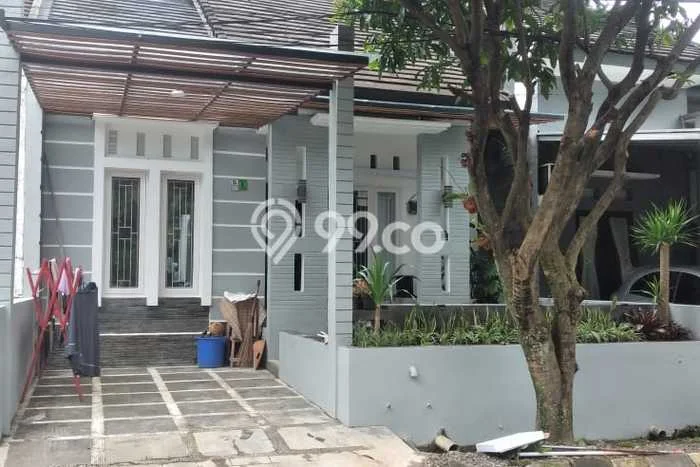 Rumah Luas Asri 2 KT Siap Pakai di Tanah Sareal Bogor Rumah Luas Asri 2 KT Siap Pakai di Tanah Sareal Bogor