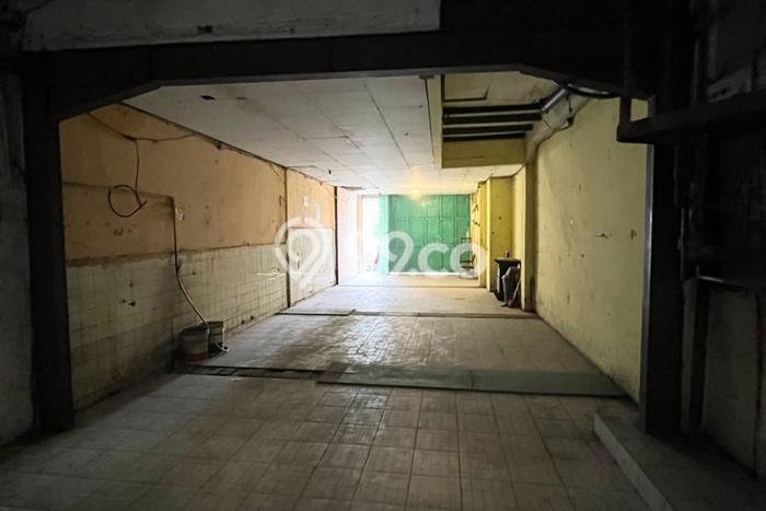 HARGA BERSAING! Komersial di Regol, Luas 500m2m², Area Bisnis HARGA BERSAING! Komersial di Regol, Luas 500m2m², Area Bisnis