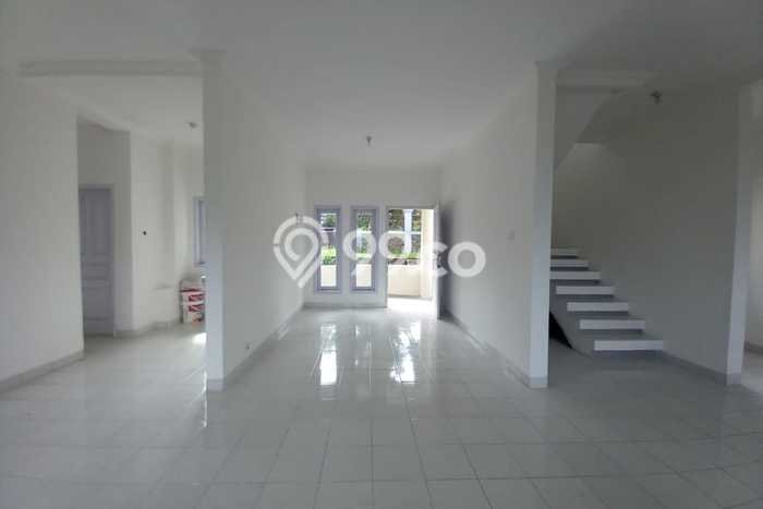 Rumah Luxury Modern Siap Huni di Setiabudi Bandung Rumah Luxury Modern Siap Huni di Setiabudi Bandung
