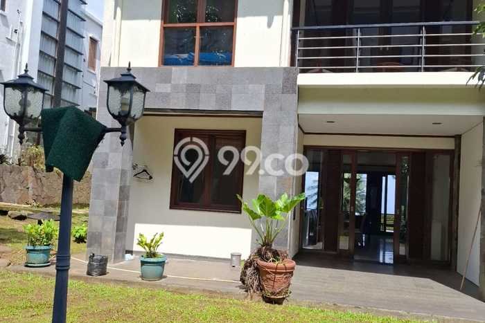 Disewakan Rumah Konsep Modern di Coblong Bandung dengan 5 KT Disewakan Rumah Konsep Modern di Coblong Bandung dengan 5 KT