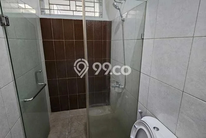 Disewakan Rumah Konsep Modern di Cihampelas Bandung Barat dengan 5 Kamar Disewakan Rumah Konsep Modern di Cihampelas Bandung Barat dengan 5 Kamar
