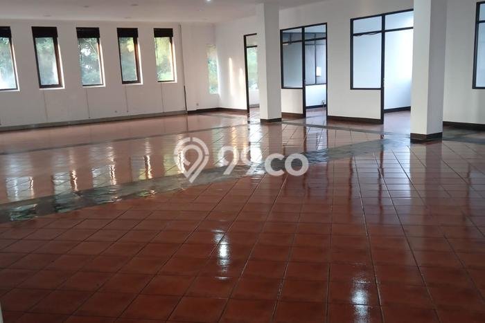 Unit Kantor disewakan di Sukajadi Bandung dengan LT 1000m2 / LB 2000m2 Unit Kantor disewakan di Sukajadi Bandung dengan LT 1000m2 / LB 2000m2