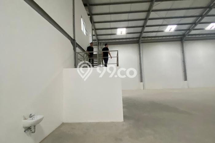 Gudang Komersial Disewakan di Lippo Cikarang Cikarang Luas 731m2 Gudang Komersial Disewakan di Lippo Cikarang Cikarang Luas 731m2