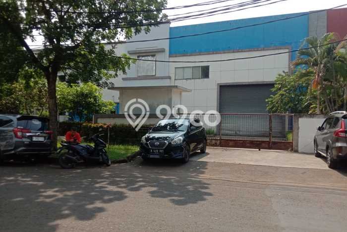 INVESTASI MENGUNTUNGKAN! Gudang Kawasan Jababeka, Luas 705m2m², Pusat Komersial INVESTASI MENGUNTUNGKAN! Gudang Kawasan Jababeka, Luas 705m2m², Pusat Komersial