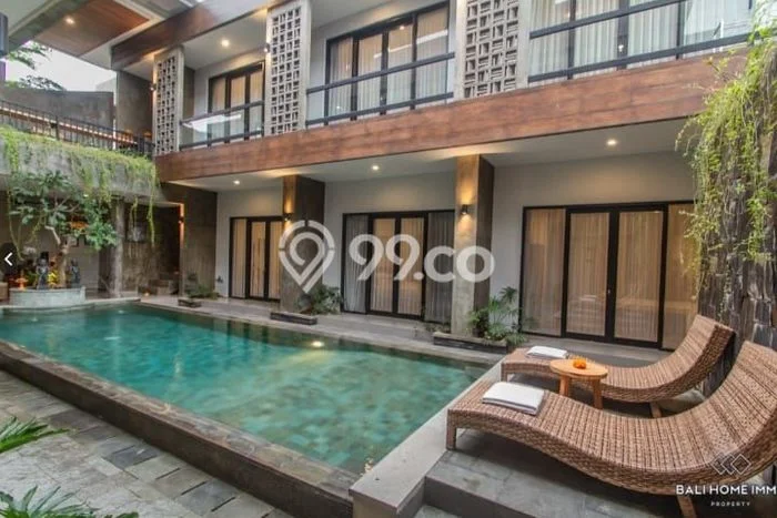 Ready to Use! Luxury House LT 400m2 Desain Elegan di Kerobokan Ready to Use! Luxury House LT 400m2 Desain Elegan di Kerobokan