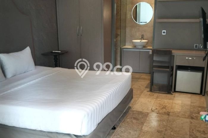 Rumah Elit LB 800m2 Siap Huni Desain Elegan di Kerobokan, Badung Rumah Elit LB 800m2 Siap Huni Desain Elegan di Kerobokan, Badung