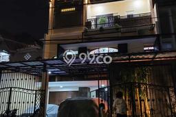 Hunian Mewah Siap Huni LT 180m2 di Kelapa Gading, Jakarta Utara Hunian Mewah Siap Huni LT 180m2 di Kelapa Gading, Jakarta Utara