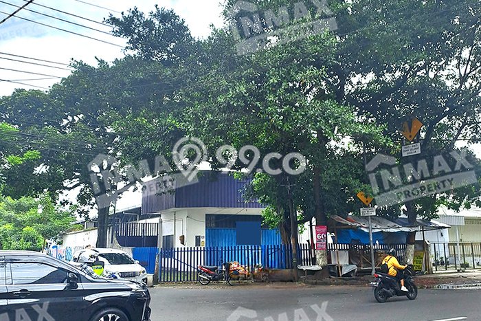 Unit Gudang Dijual di Blimbing Malang Luas Bangunan 330m2 Unit Gudang Dijual di Blimbing Malang Luas Bangunan 330m2