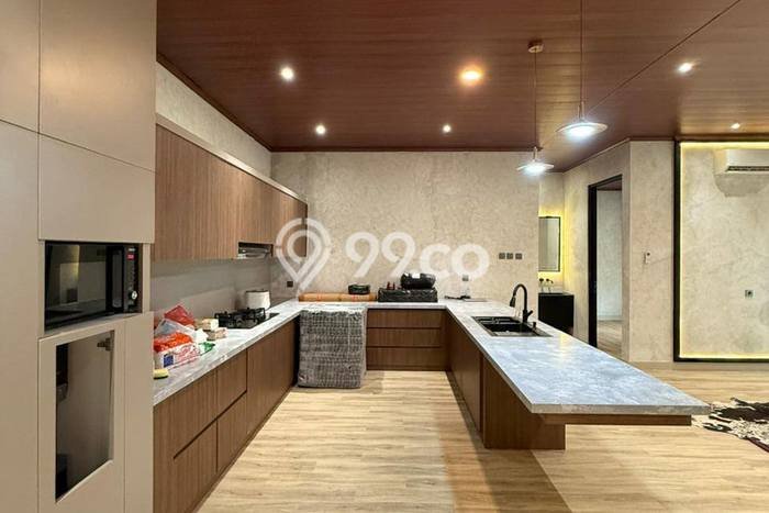 For Sale! Luxury House LT 260m2 Desain Elegan di Pondok Indah For Sale! Luxury House LT 260m2 Desain Elegan di Pondok Indah